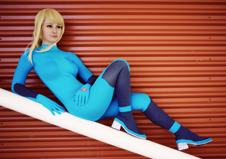 Midget twin brothers Enji night zero suit samus